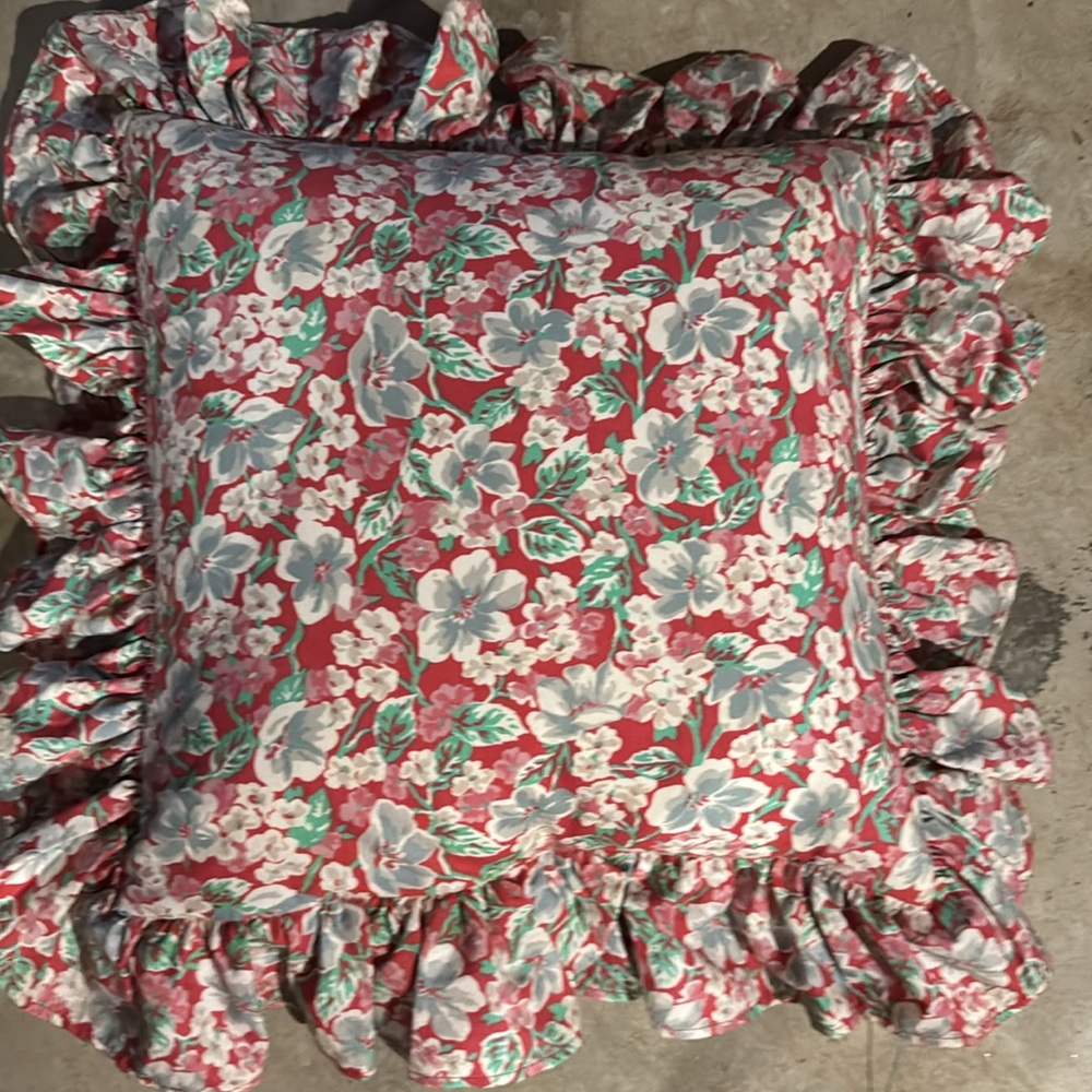 Ralph Lauren Collette 18" Ruffled Throw Pillow w/ Feather Insert Red Blue Floral